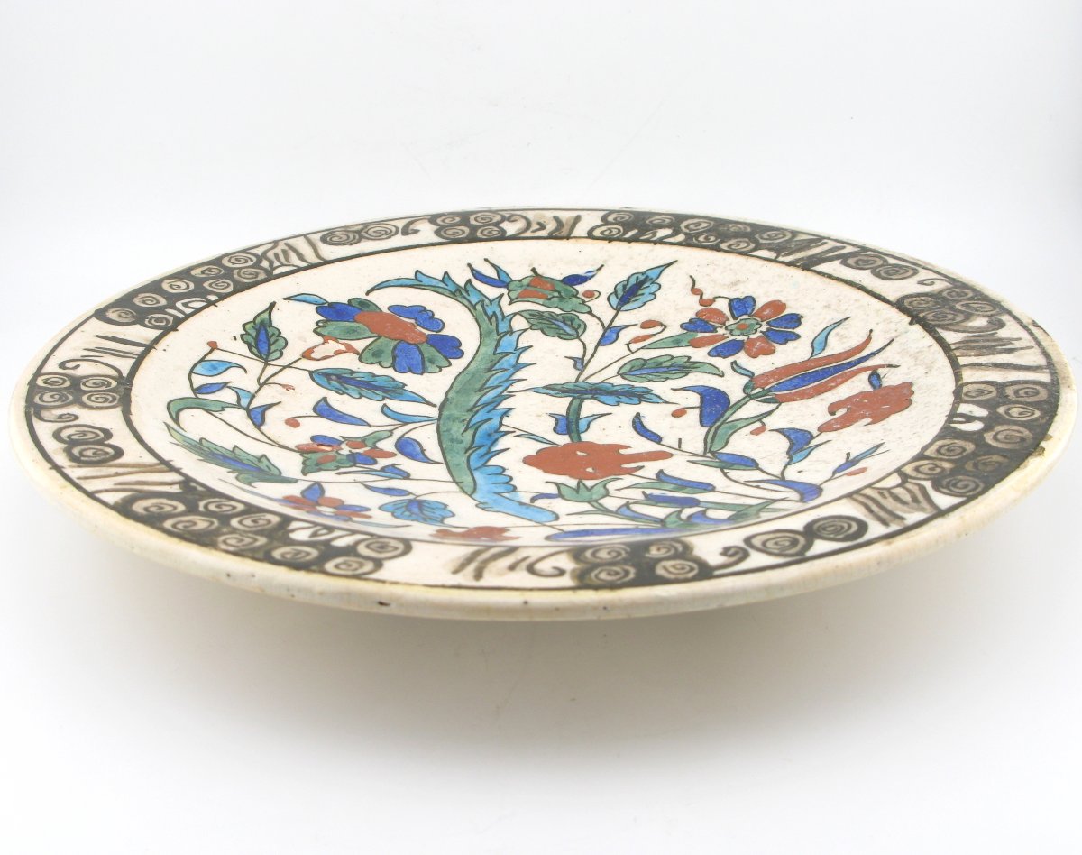 Early 17th Century Iznik Pottery Dish Ottoman Turkey, Circa 1620-photo-1