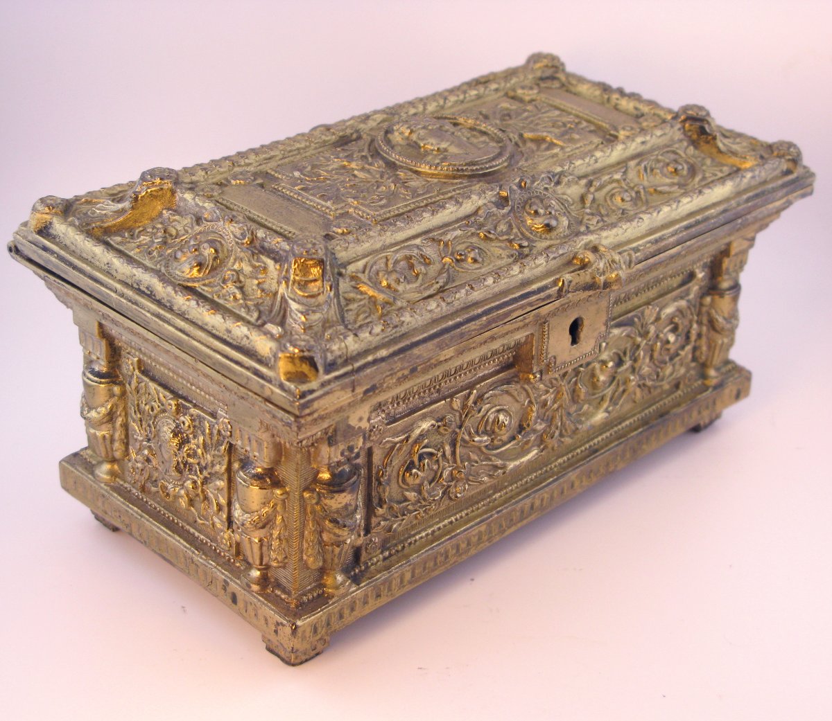 Coffret à bijoux/boîte à musique en métal doré français ou italien de la fin du XIXe siècle-photo-2