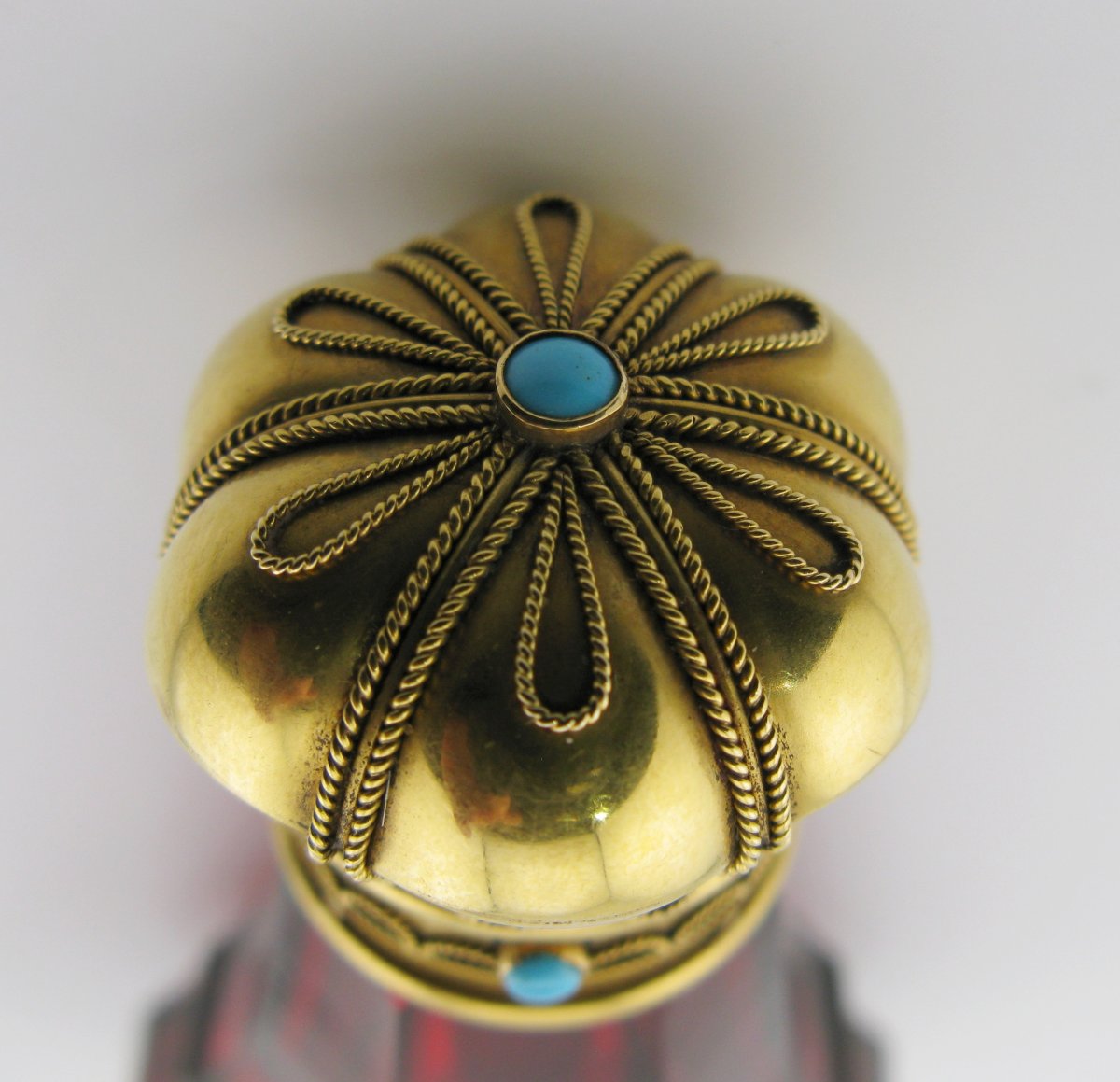 Ruby-cut Glass Perfume Bottle, Mounted On 22-carat Gold, 19th Century-photo-7
