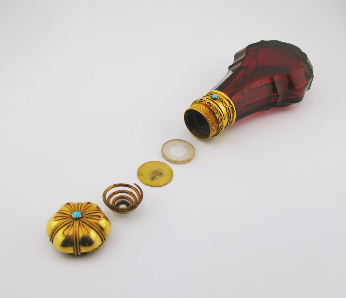 Ruby-cut Glass Perfume Bottle, Mounted On 22-carat Gold, 19th Century-photo-8