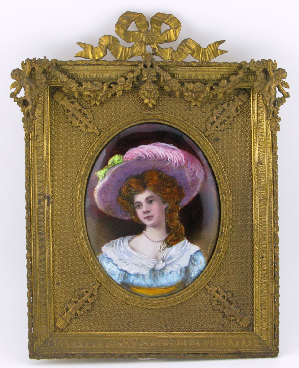 Portrait en émail français d'une dame dans un cadre de style Empire, vers 1900