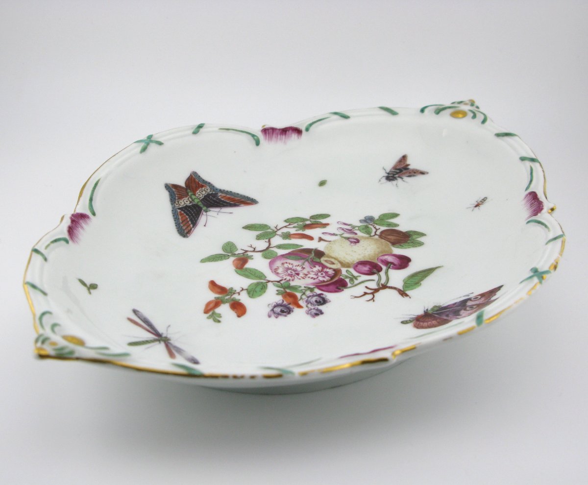Plat à dessert en porcelaine de Chelsea XVIIIe siècle vers 1765-photo-3