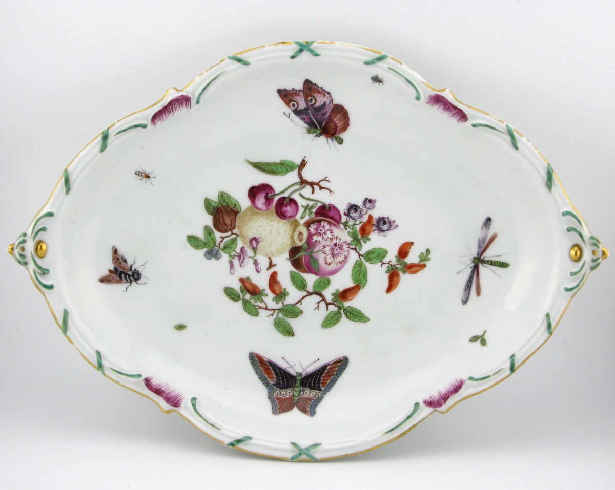 Plat à dessert en porcelaine de Chelsea XVIIIe siècle vers 1765