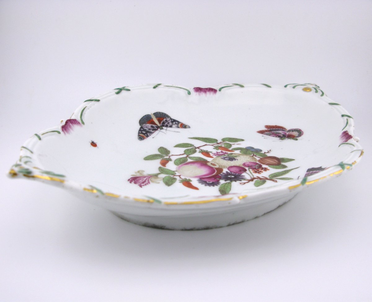 Plat à dessert en porcelaine de Chelsea XVIIIe siècle vers 1765-photo-4