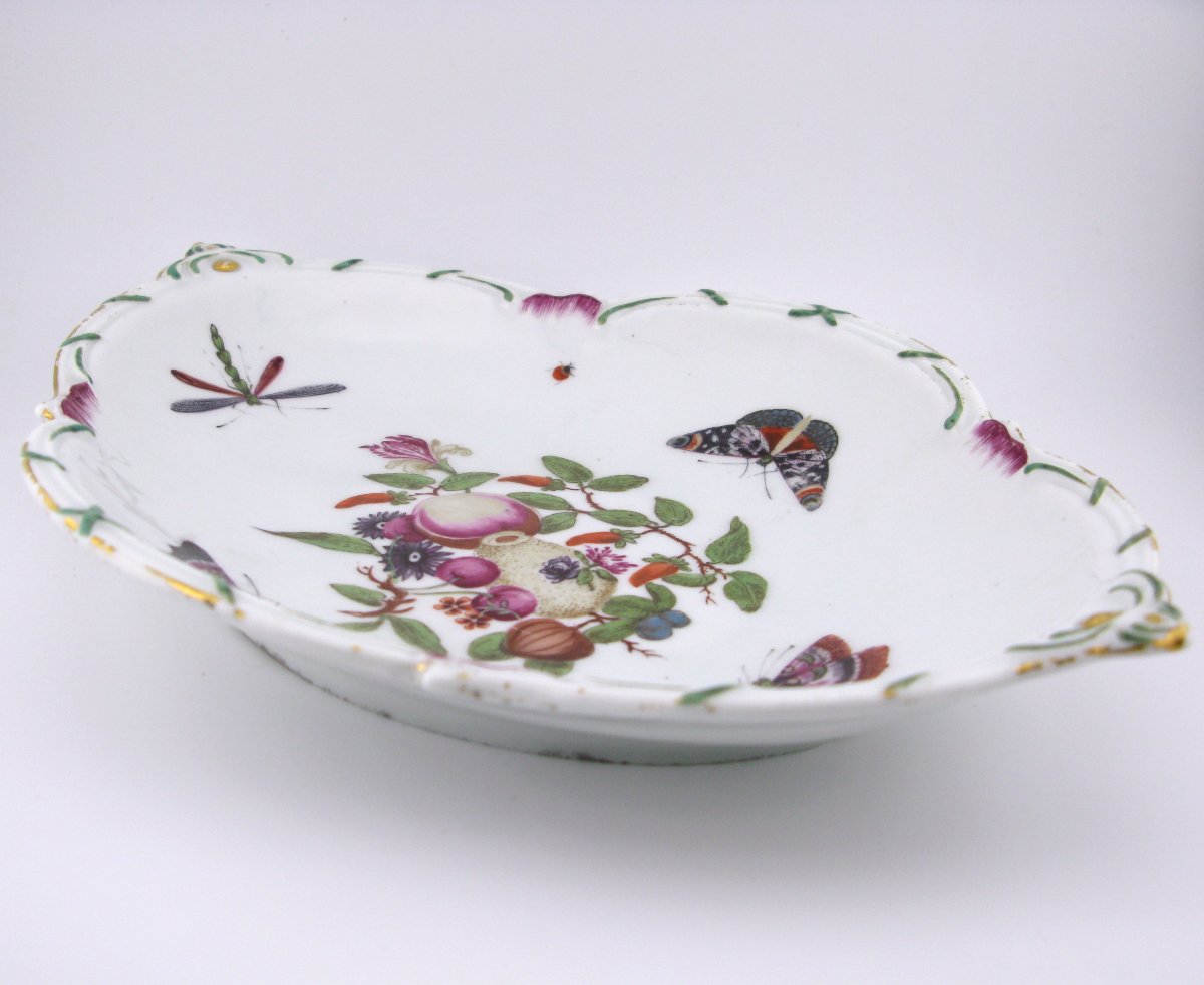 Plat à dessert en porcelaine de Chelsea XVIIIe siècle vers 1765-photo-1