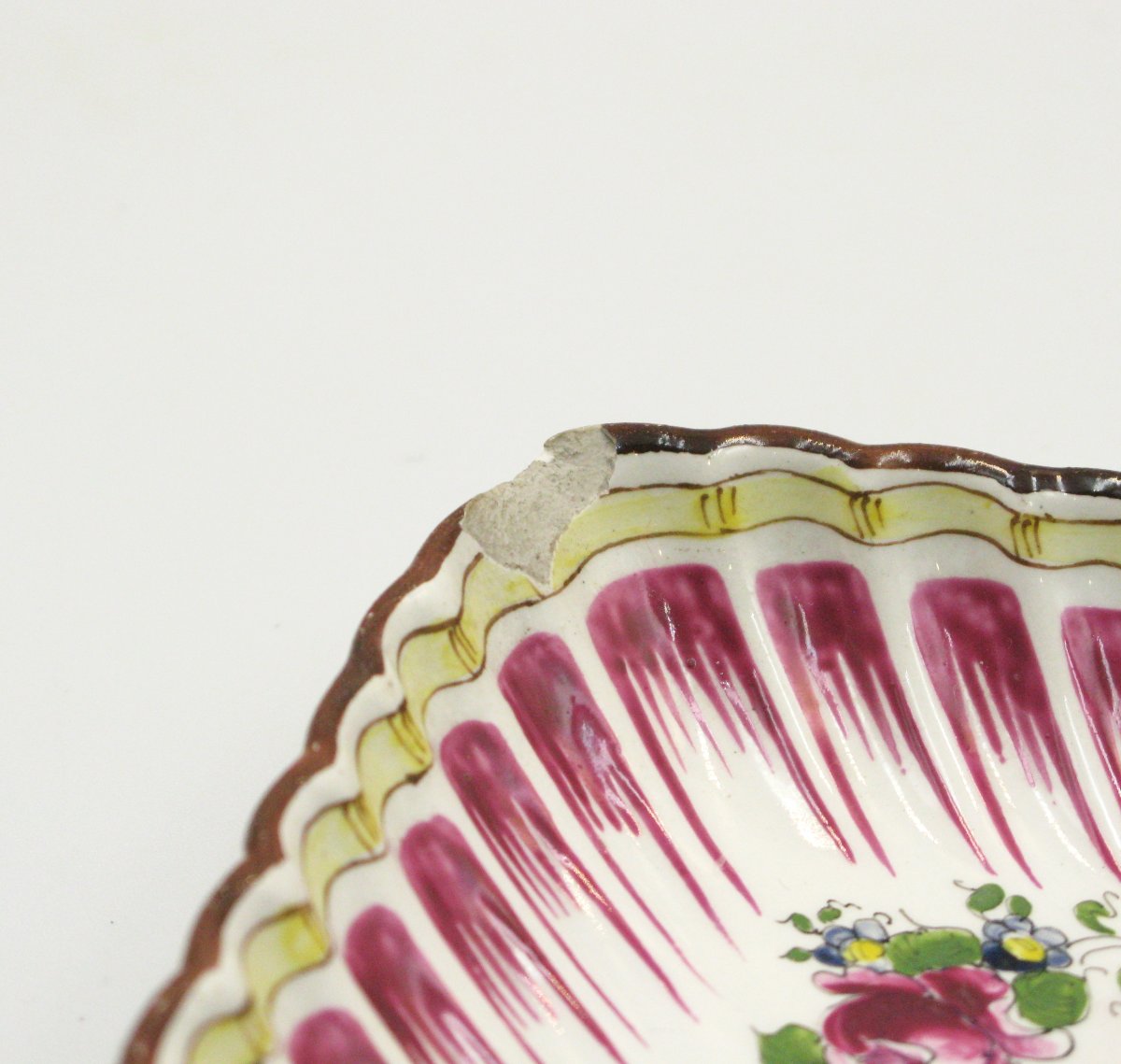 Pair Of Veuve Perrin Marseille Faience Dishes, 18th Century-photo-3