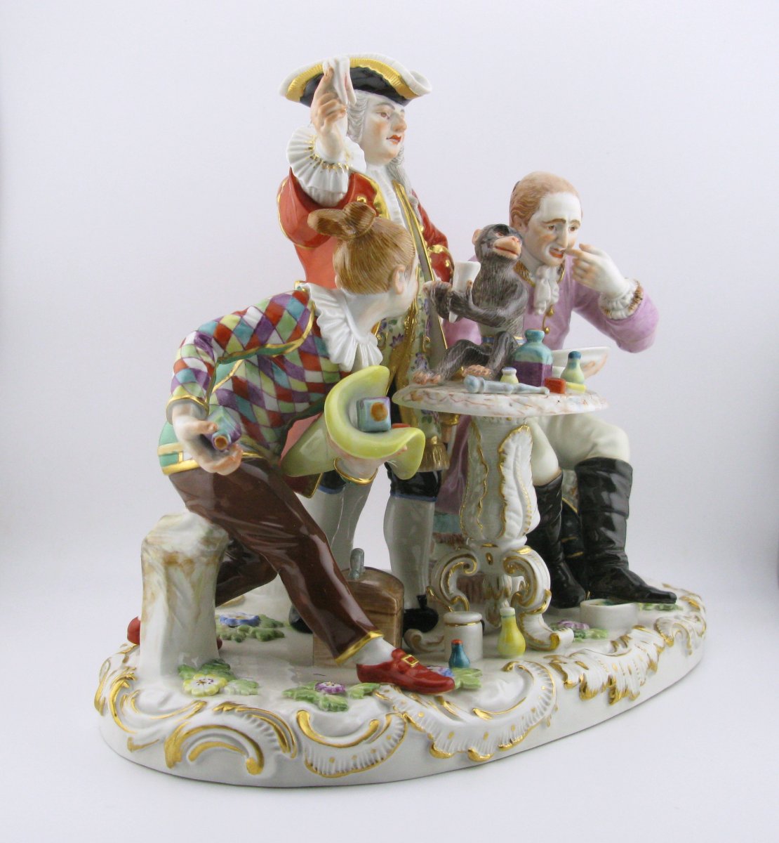 Groupe figuratif en porcelaine de Meissen, Le Dentiste, d'après Kändler-photo-4
