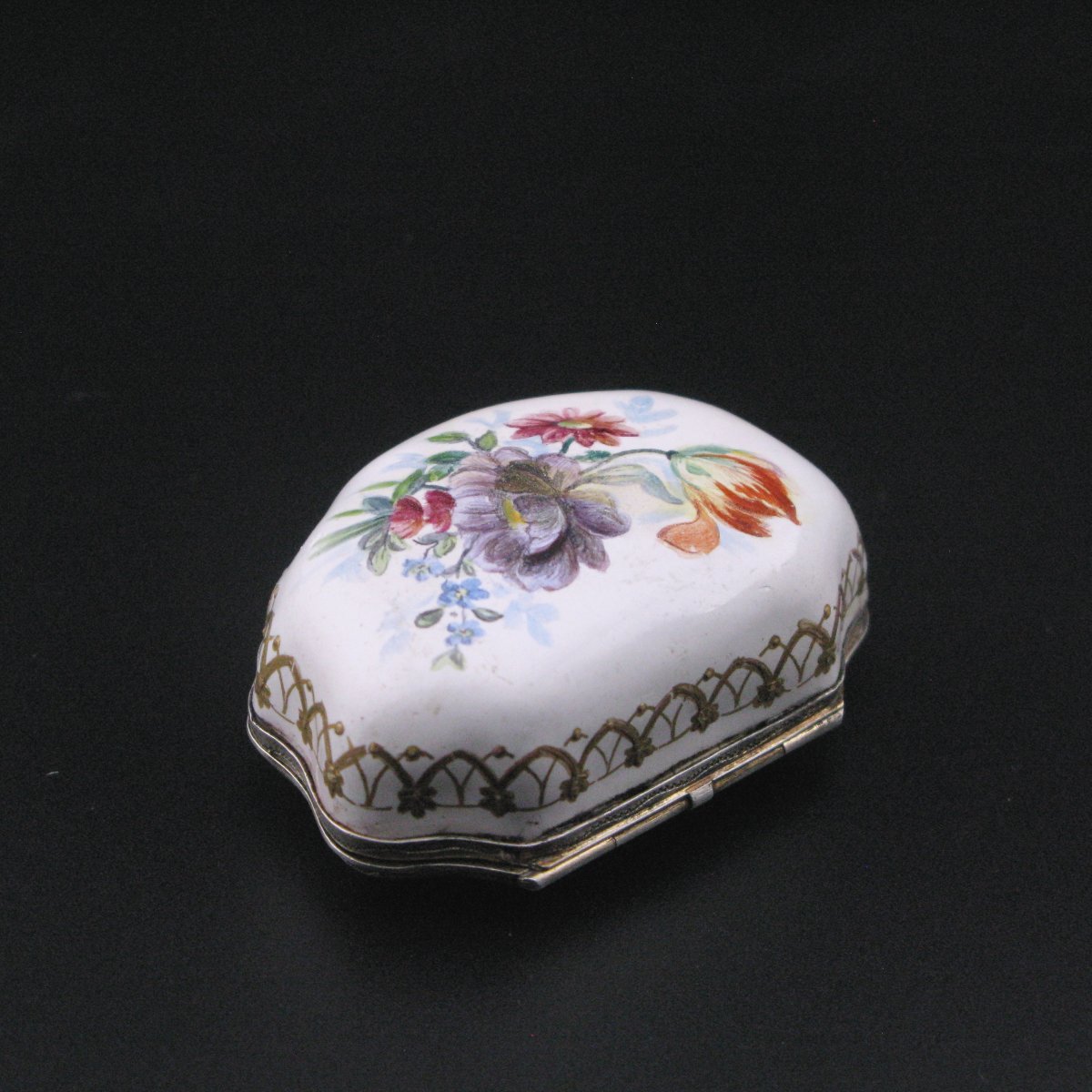 18th-century London Enamel Snuff Box, Silver-gilt Mounts-photo-4