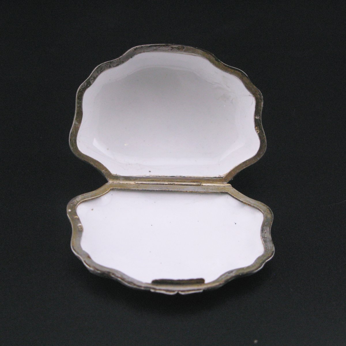 18th-century London Enamel Snuff Box, Silver-gilt Mounts-photo-5