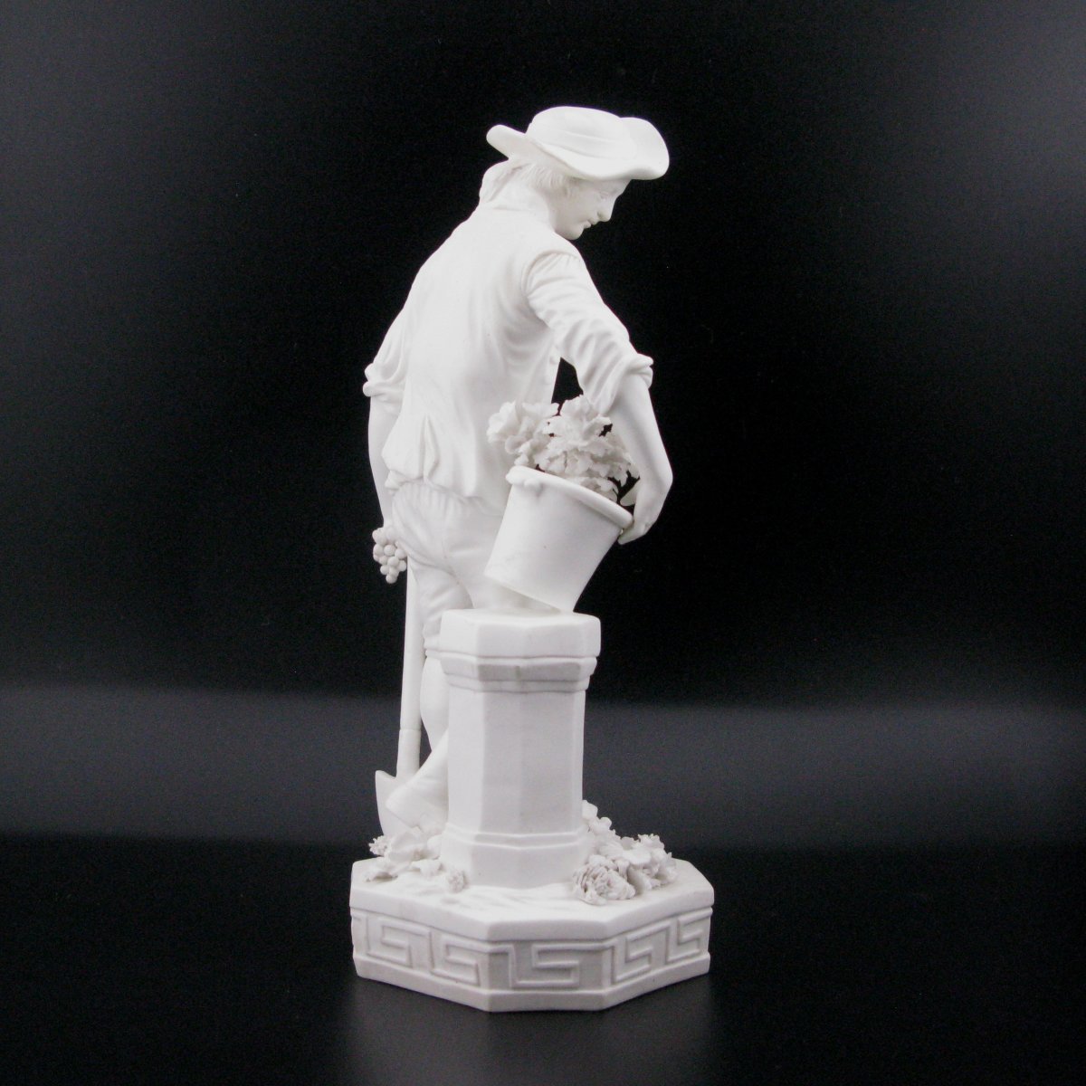 Derby Biscuit Porcelain Figure Of A Gardener, 18th Century-photo-2
