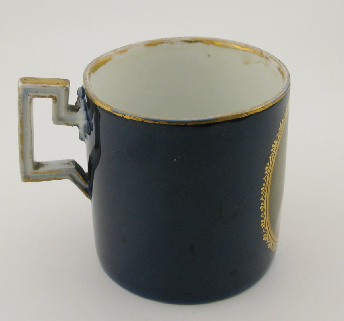 A Meissen Porcelain Portrait Cup And Cover Marcolini Period C.1800-photo-4