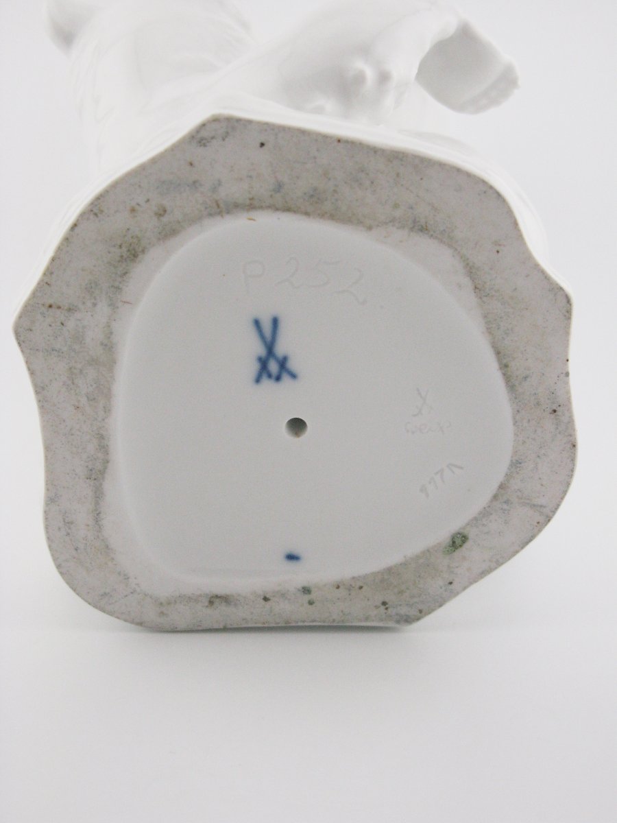 Meissen Playing Bears, Model P252 In White Porcelain, Late 20th Century.-photo-8