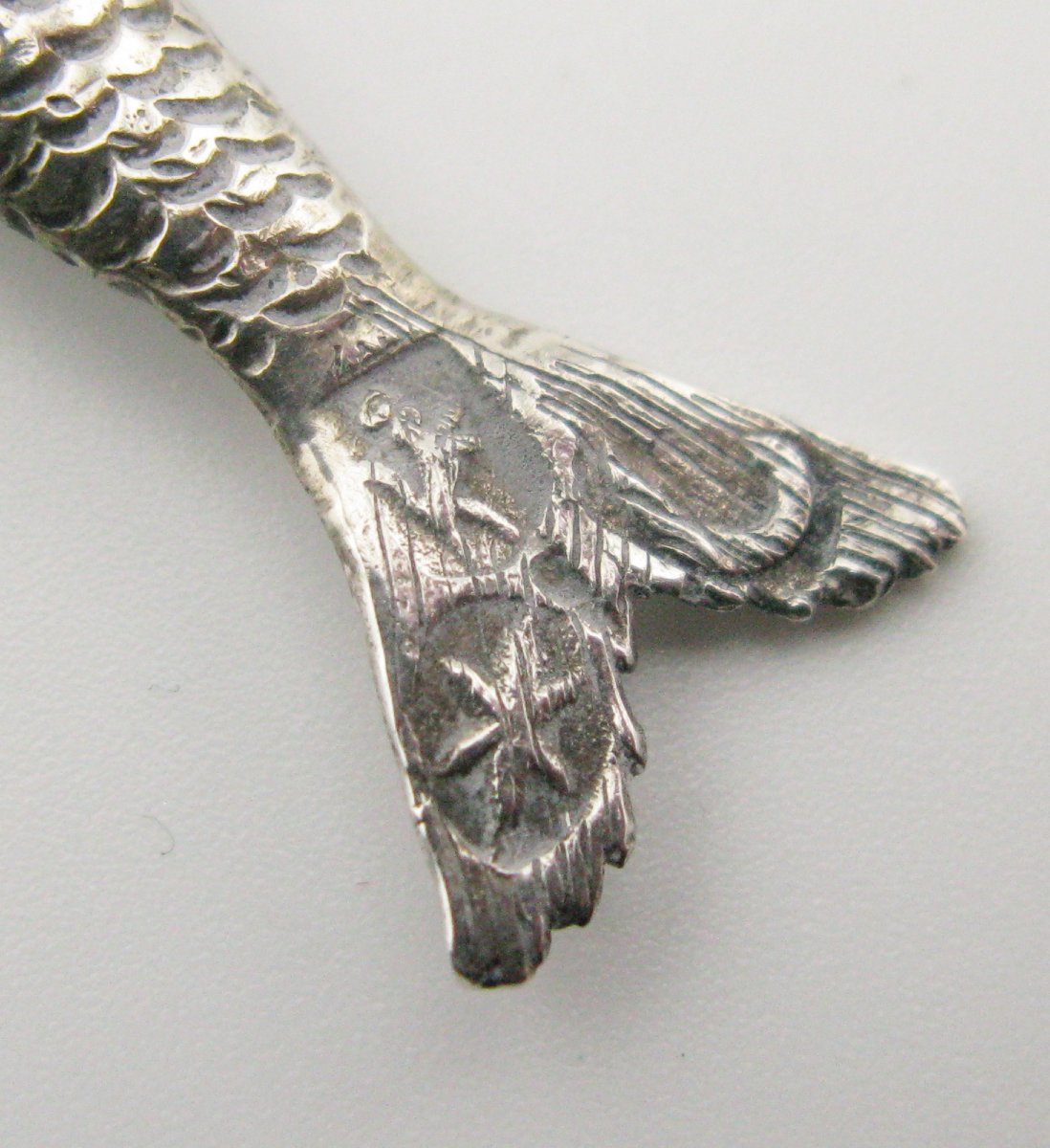 19th Century Continental Silver Fish-shaped Perfume Bottle-photo-3