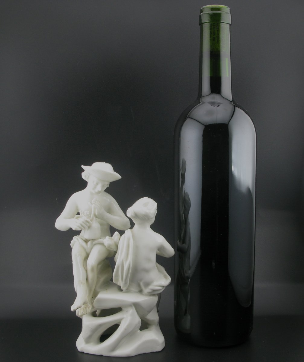18th-century French Soft Paste Porcelain Figure Group-photo-7