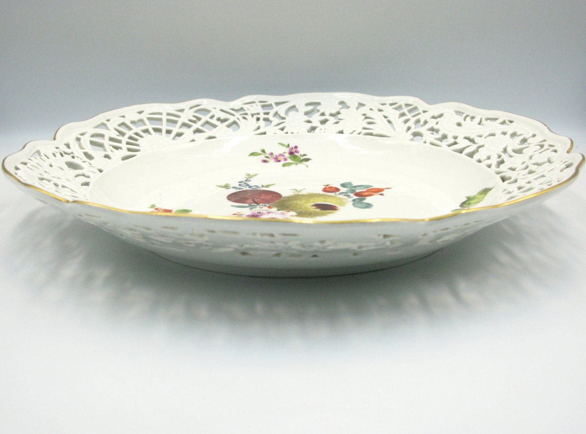 Plat à dessert ajouré en porcelaine de Meissen, XVIIIe siècle, service du roi Frédéric II-photo-3