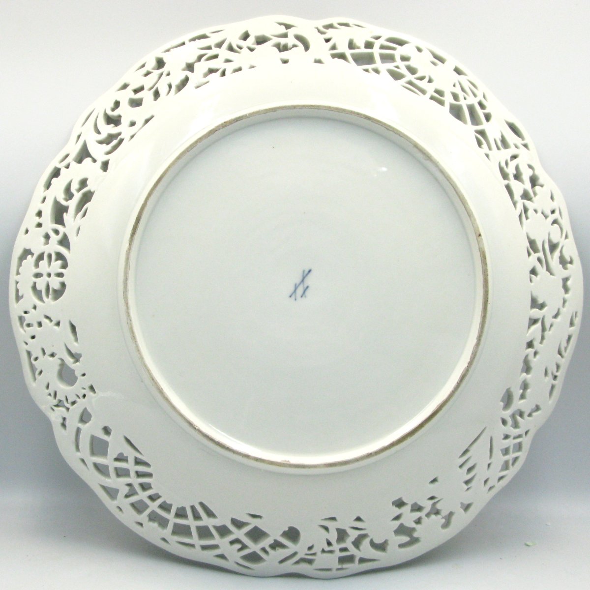 Plat à dessert ajouré en porcelaine de Meissen, XVIIIe siècle, service du roi Frédéric II-photo-4