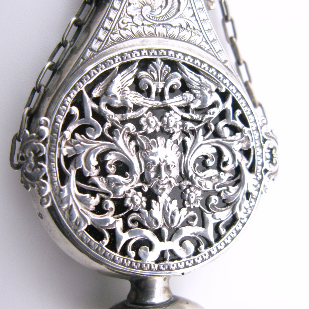 Flacon à parfum et pomander en argent du XVIIIe siècle-photo-3