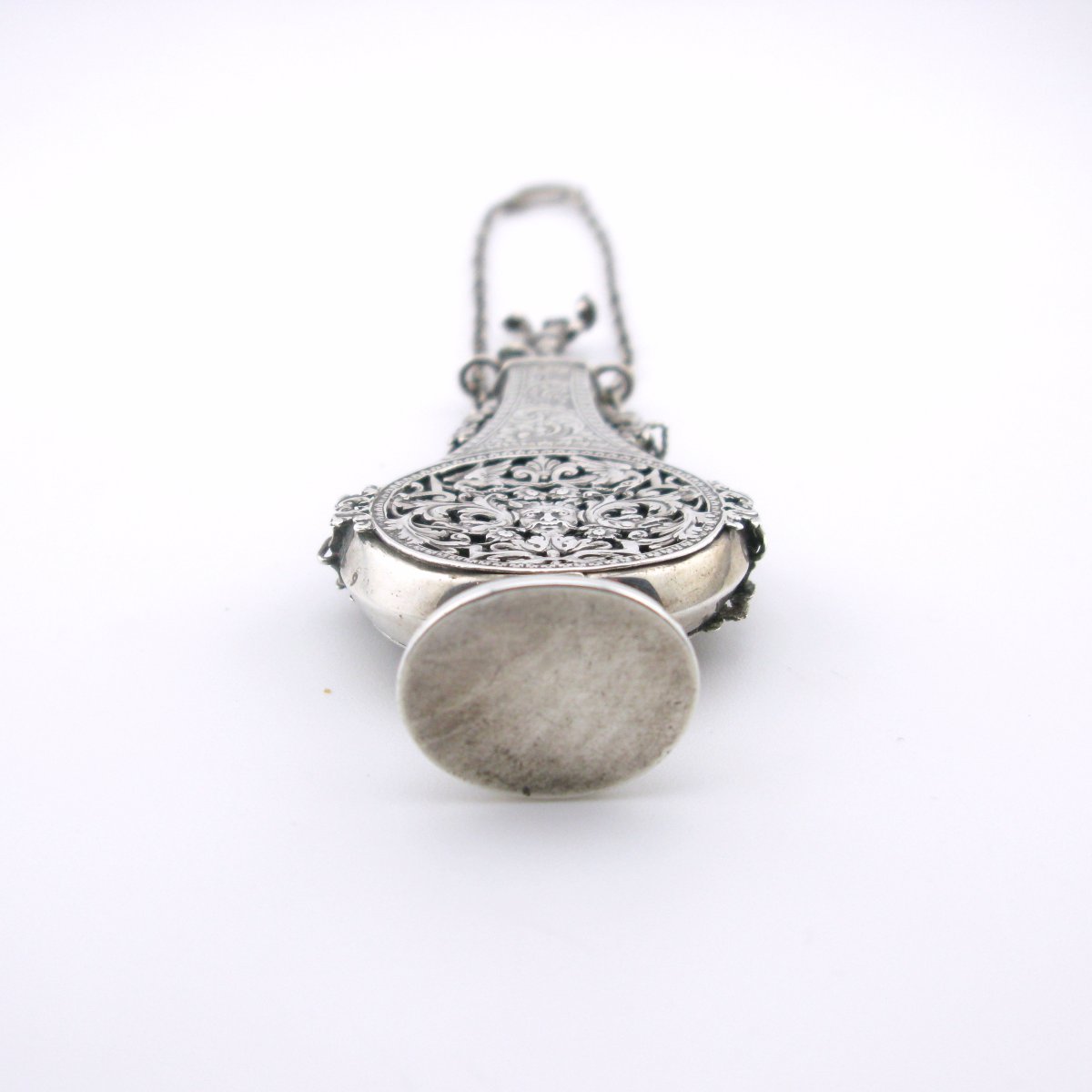 Flacon à parfum et pomander en argent du XVIIIe siècle-photo-3