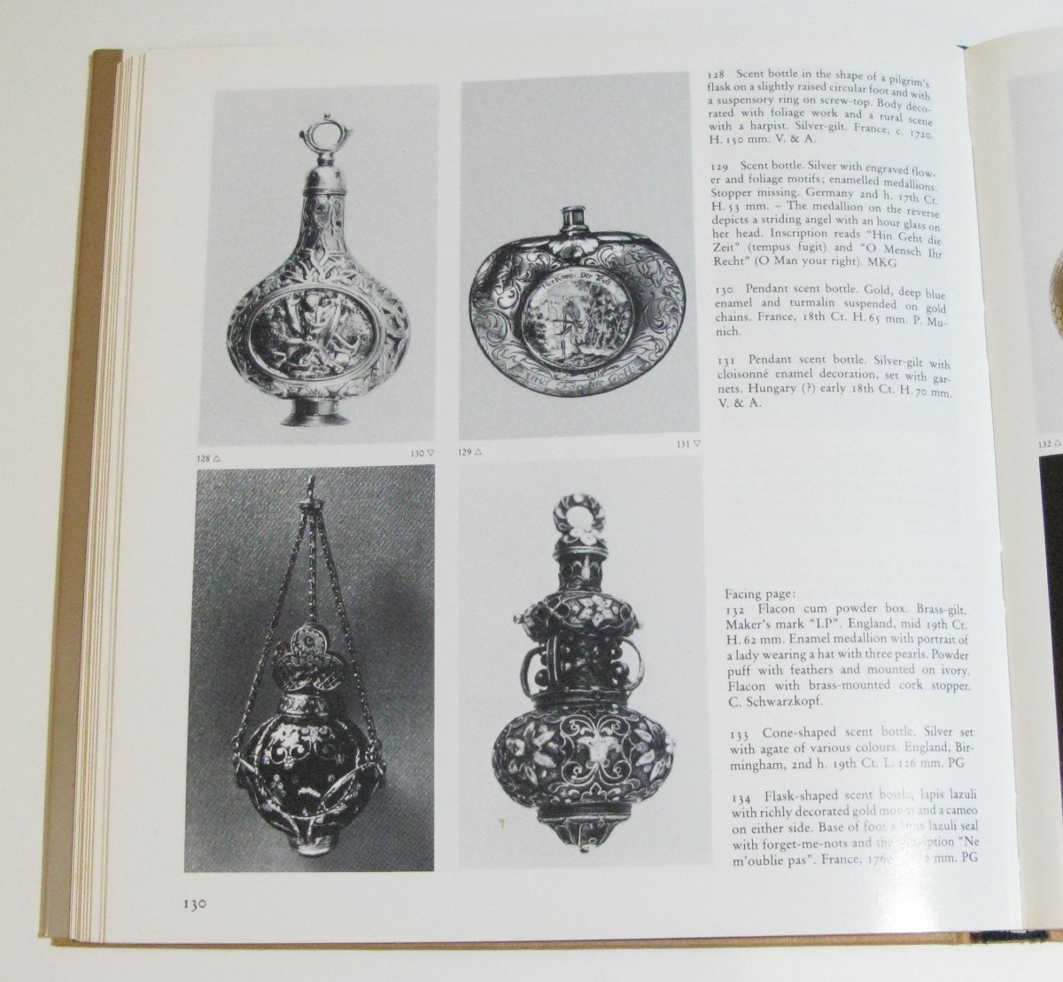 French Silver Scent Bottle And Vinaigrette, Circa 1720-photo-7