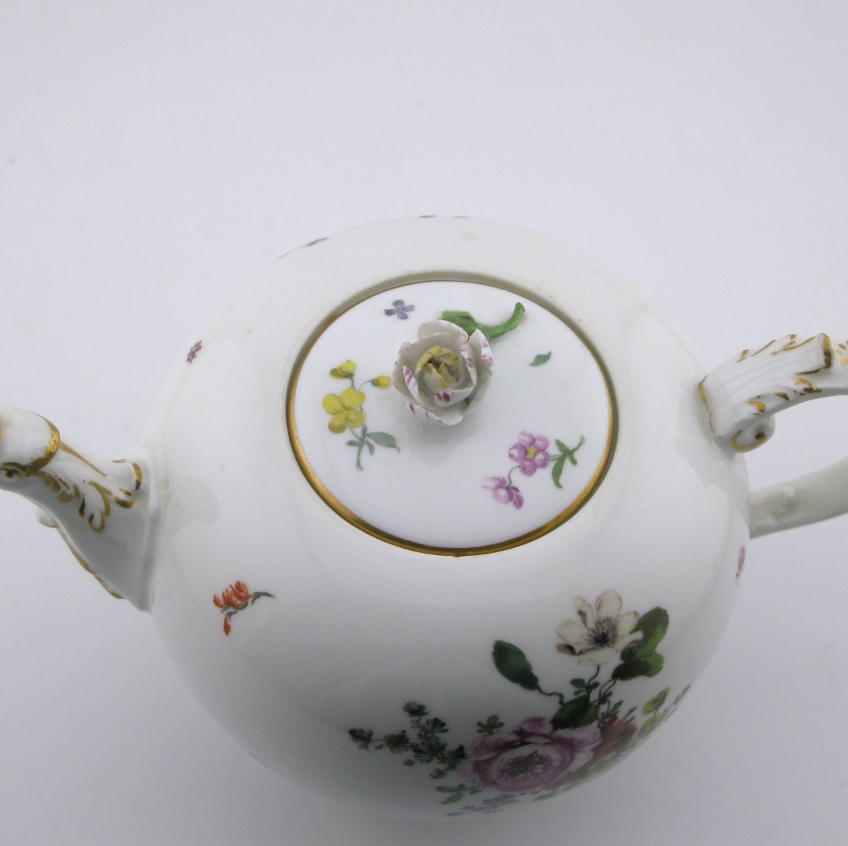Meissen Porcelain Teapot, 18th Century, Circa 1750-photo-1