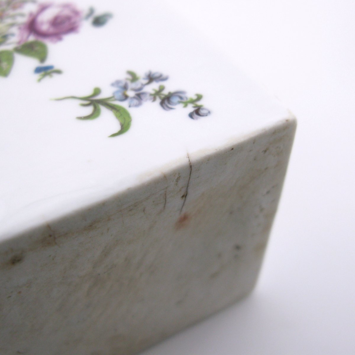 18th-century Meissen Porcelain Tea Caddy With Cover, C.1750-photo-4
