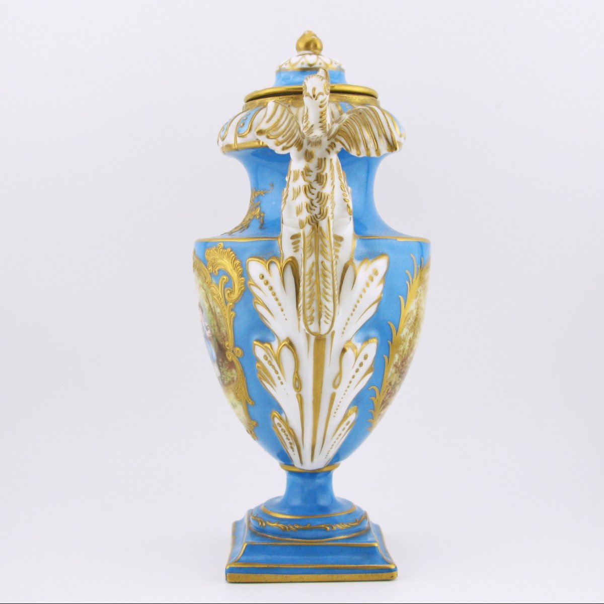 19th-century Sevres-style French Porcelain Vase With Cover-photo-2