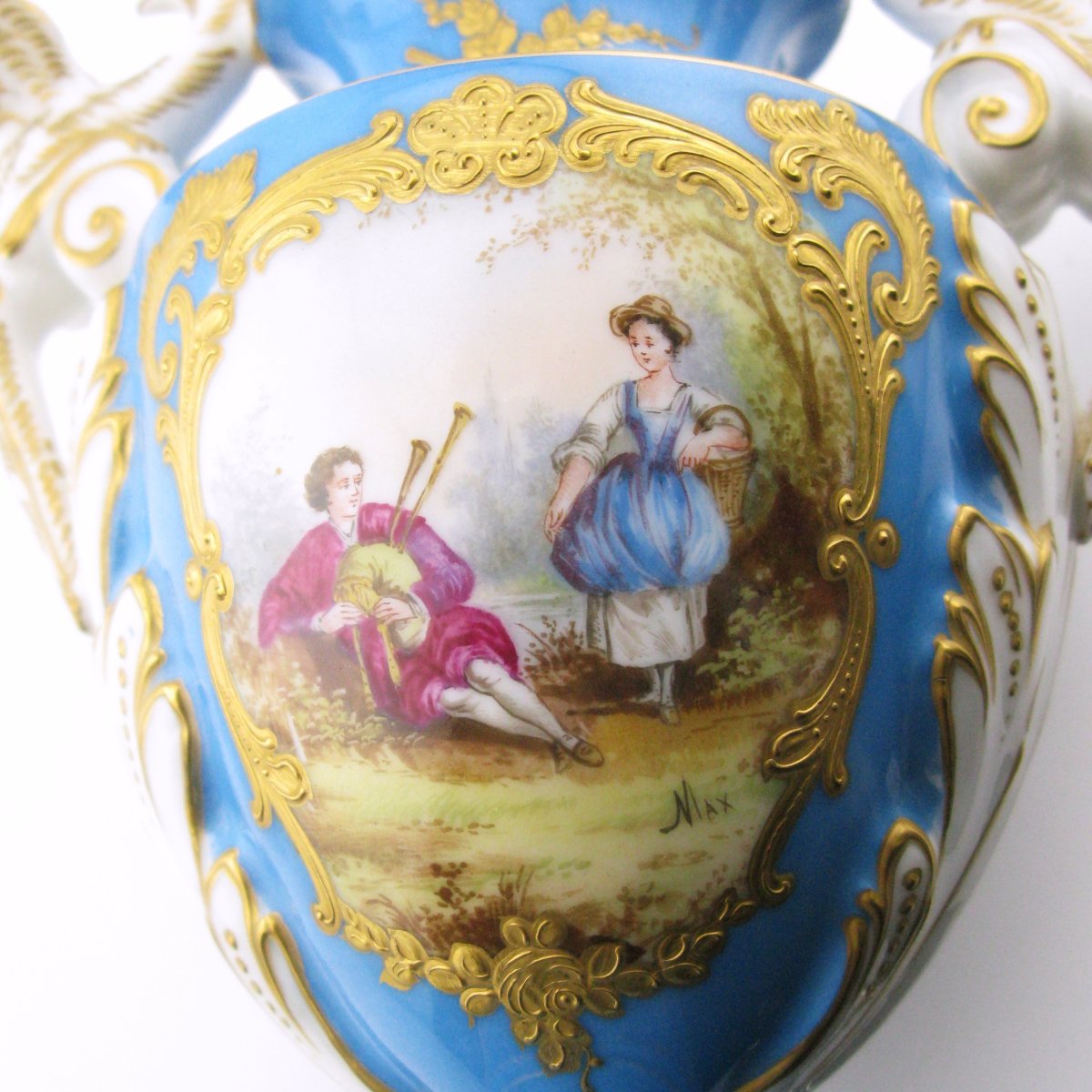 19th-century Sevres-style French Porcelain Vase With Cover-photo-4