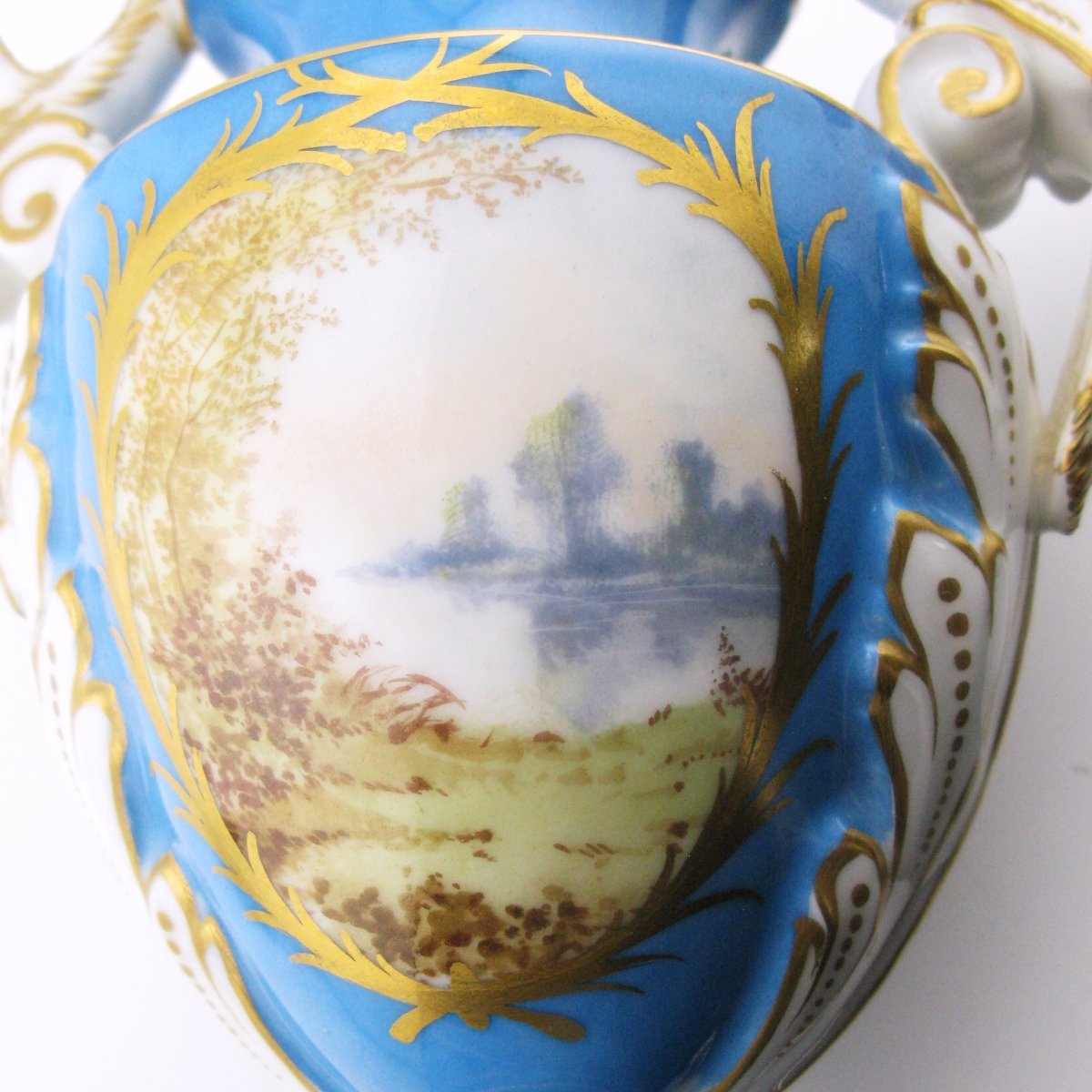 19th-century Sevres-style French Porcelain Vase With Cover-photo-6
