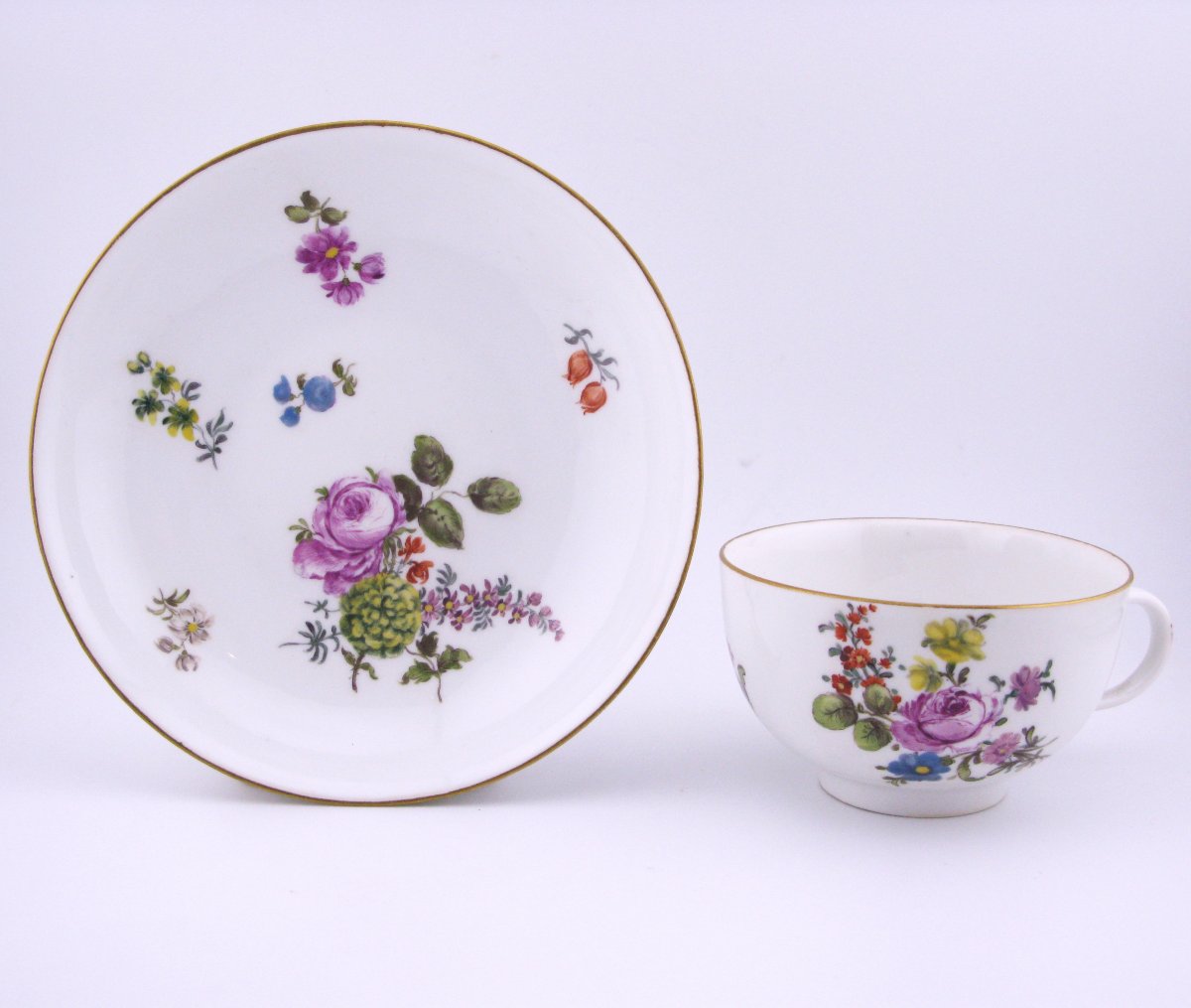 Tasse et soucoupe en porcelaine de Meissen, XVIIIe siècle, vers 1750-photo-2