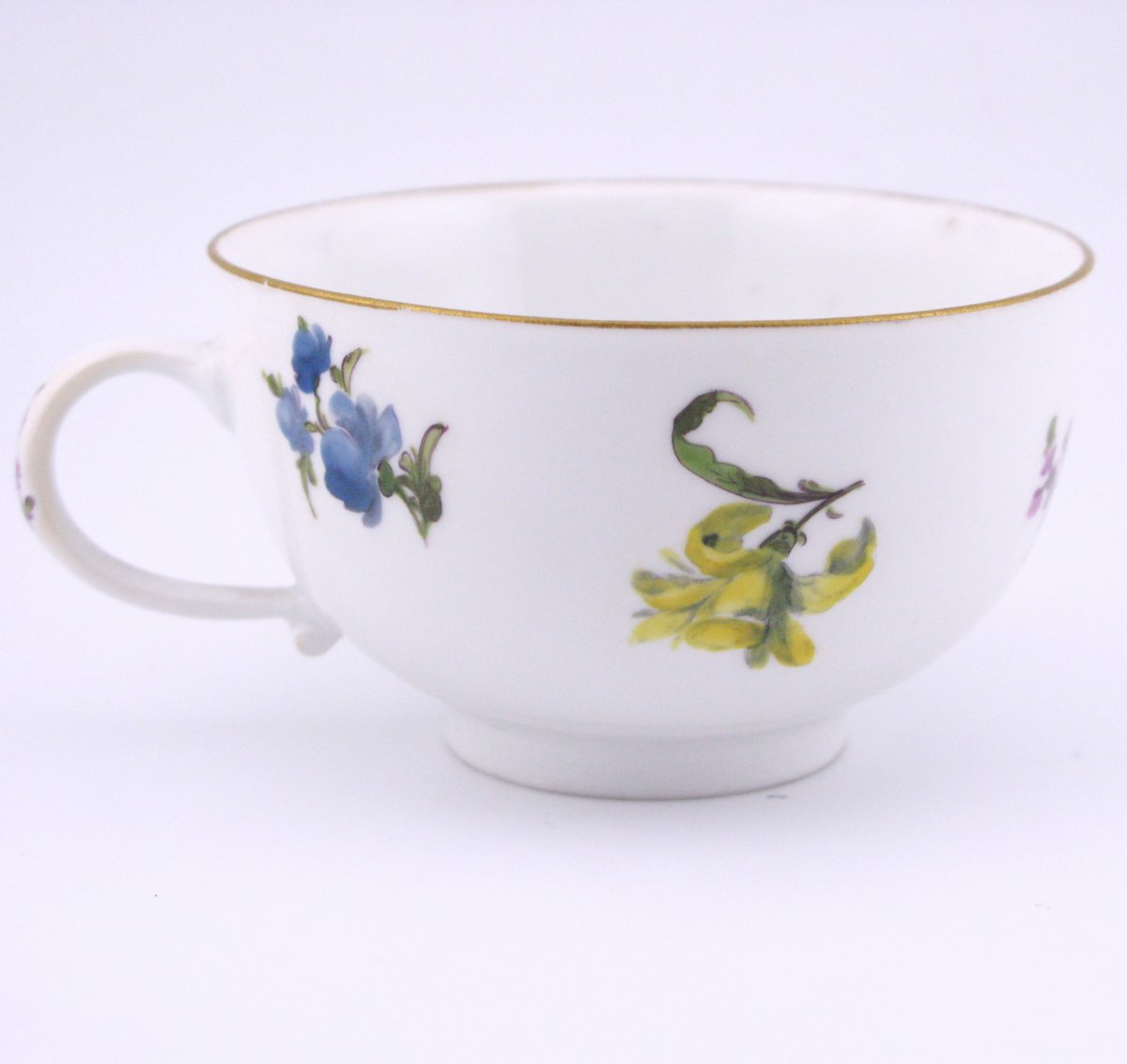 Tasse et soucoupe en porcelaine de Meissen, XVIIIe siècle, vers 1750-photo-3
