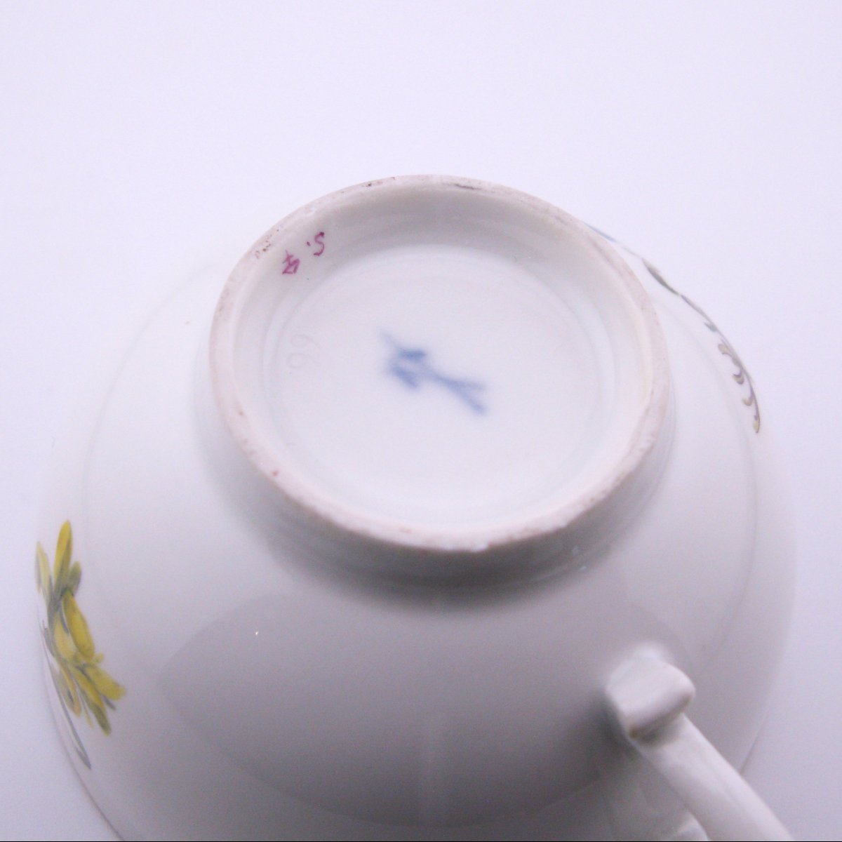Tasse et soucoupe en porcelaine de Meissen, XVIIIe siècle, vers 1750-photo-5