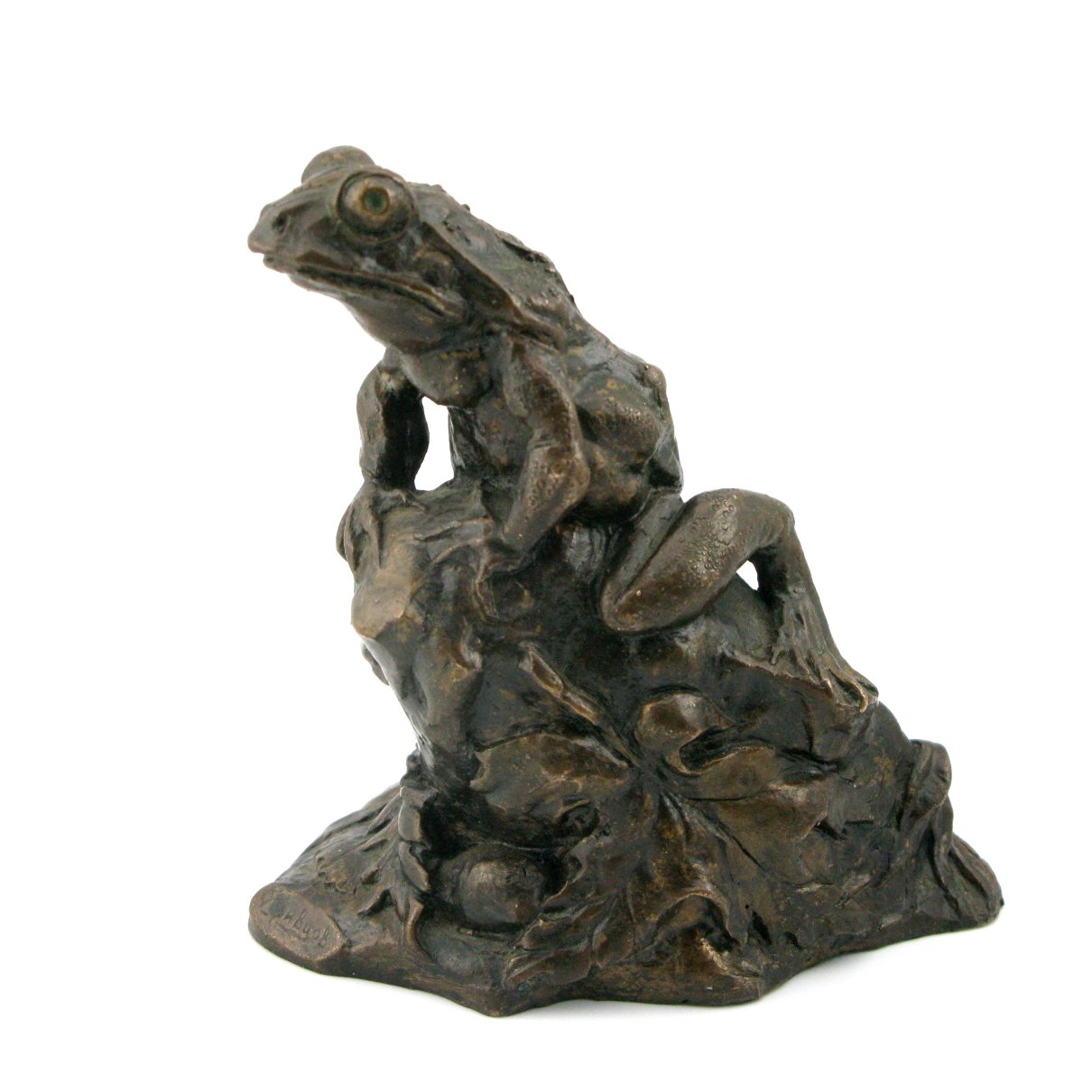 Sculpture en bronze antique d'une grenouille sur un rocher, signée