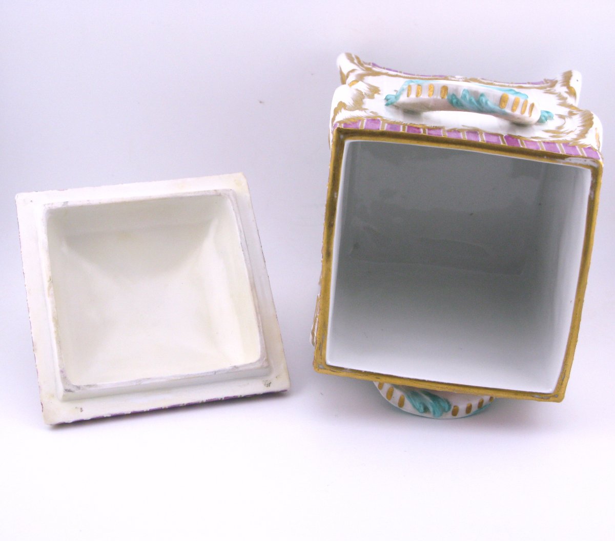 19th-century German Kpm Berlin Porcelain Tea Caddy-photo-2