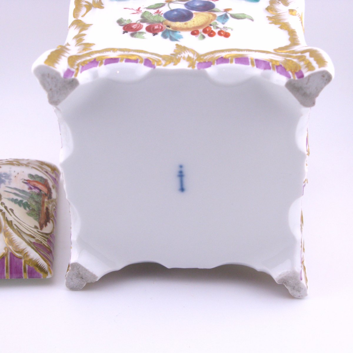 19th-century German Kpm Berlin Porcelain Tea Caddy-photo-3