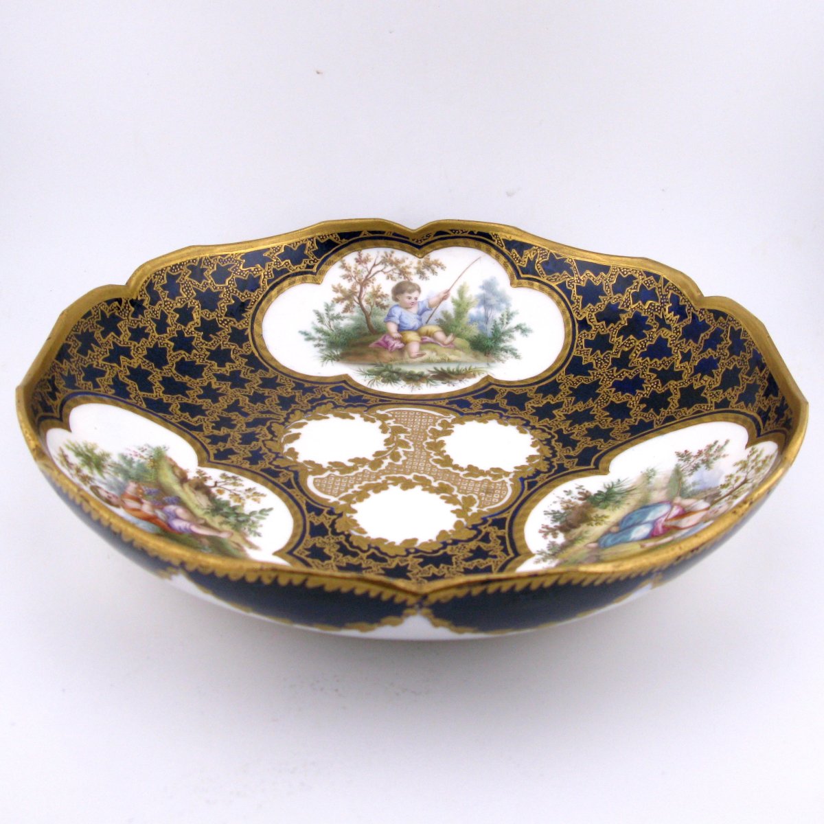 Sèvres Porcelain Dish Vermiculé Gilding, France, 1767-photo-2