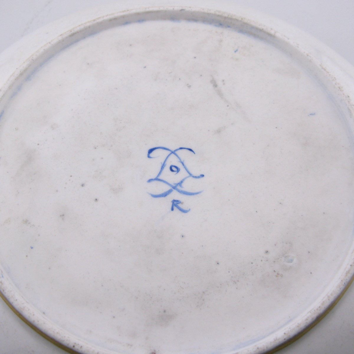 Sèvres Porcelain Dish Vermiculé Gilding, France, 1767-photo-5