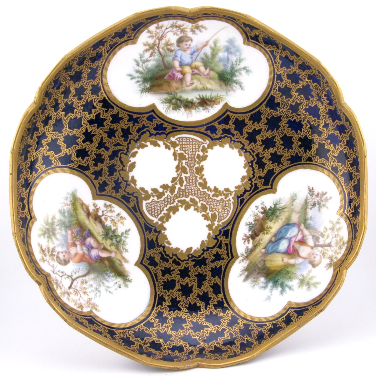 Sèvres Porcelain Dish Vermiculé Gilding, France, 1767