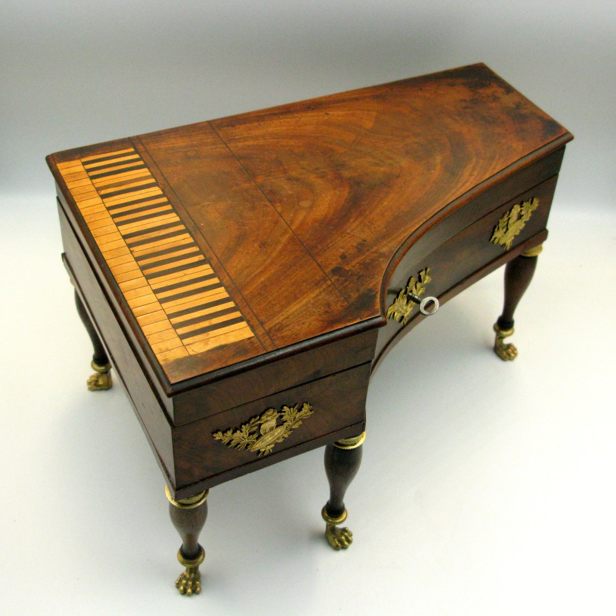 Nécessaire de couture français du XIXe siècle (style Palais Royal) en forme de piano-photo-2