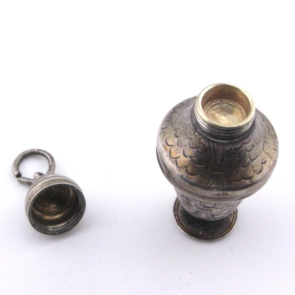 Flacon à senteurs / Pomander en argent, Allemagne, vers 1710-photo-1