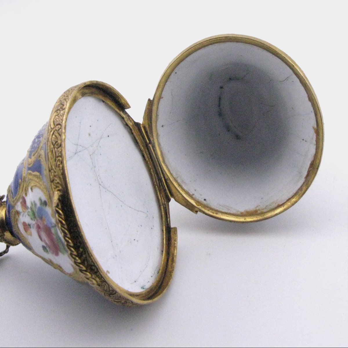 Flacon à parfum / boîte à bonbons en émail de South Staffordshire, Angleterre, vers 1770-photo-7