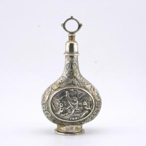 Flacon à parfum et vinaigrette en argent français du début du XVIIIe siècle, vers 1720