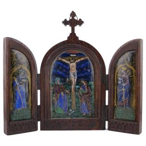 Triptyque en émail de Limoges représentant la Crucifixion (XIXe siècle)
