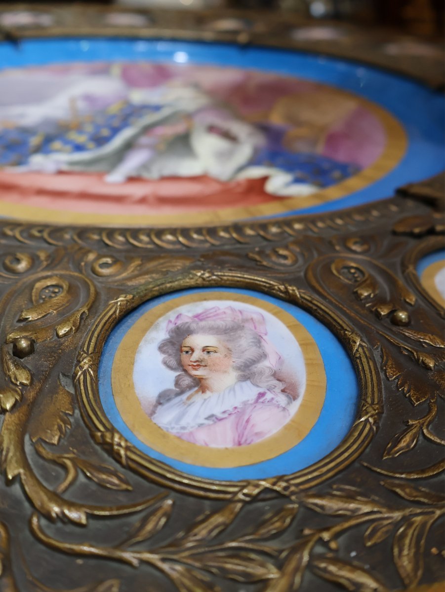 Grande table de salon Napoléon III en acajou et bronze doré, XIXe siècle-photo-3