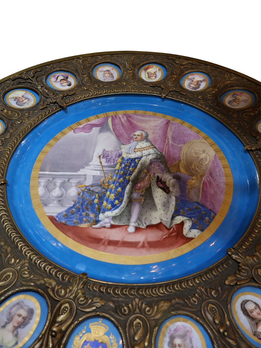 Grande table de salon Napoléon III en acajou et bronze doré, XIXe siècle-photo-1
