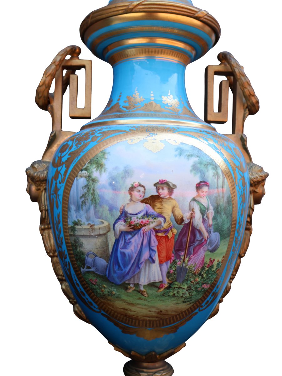 Blue-ground Porcelain And Gilt-bronze Mantel Garniture – Louis XVI Style-photo-1