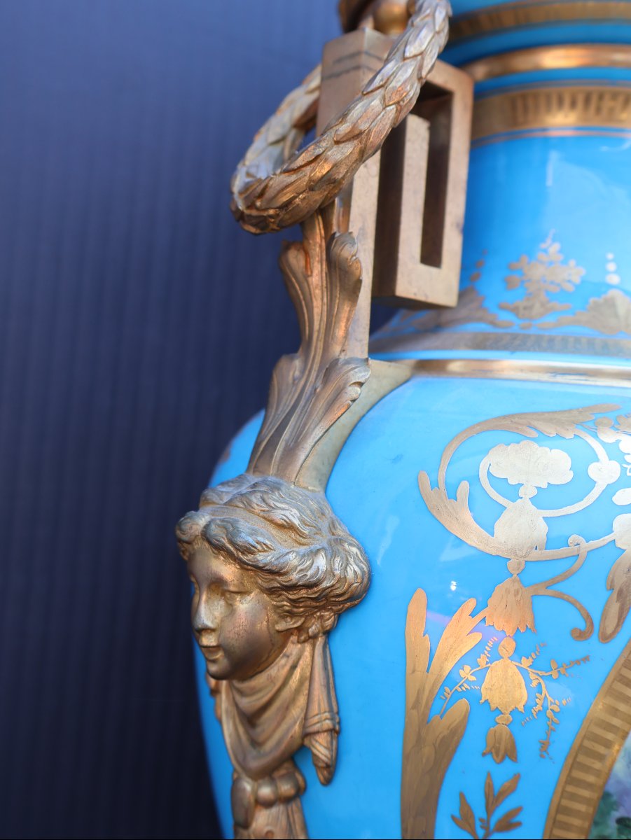 Blue-ground Porcelain And Gilt-bronze Mantel Garniture – Louis XVI Style-photo-3