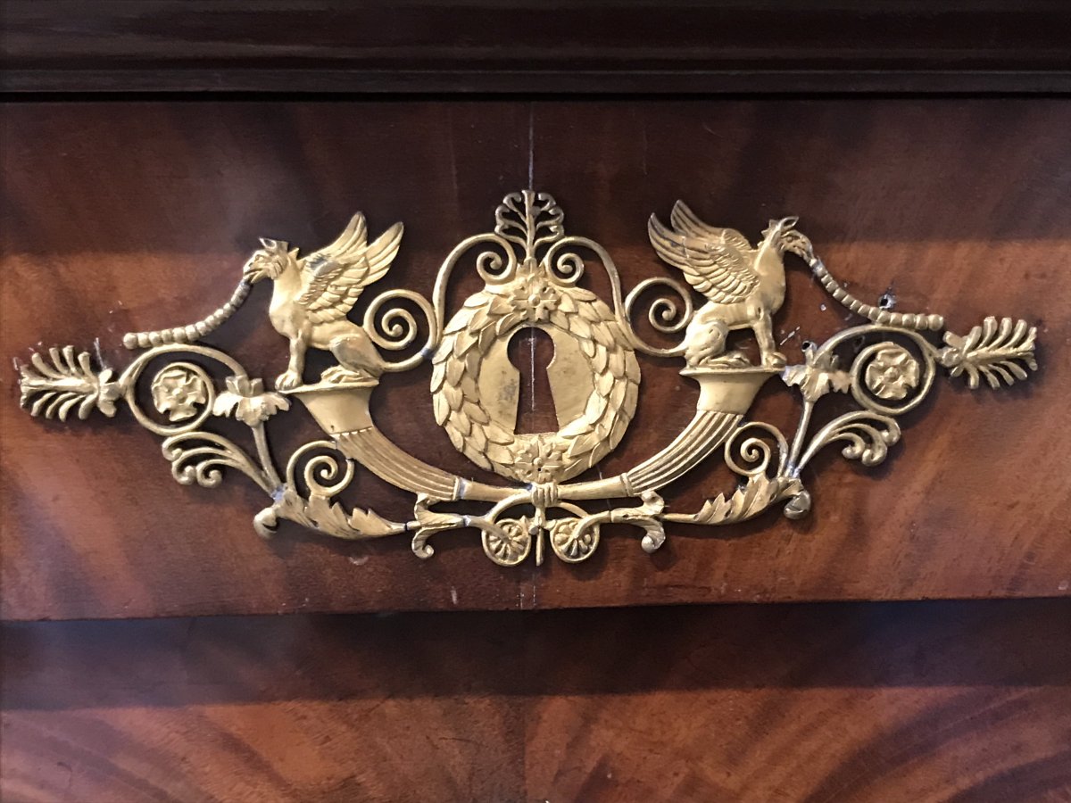 Empire Chest Of Drawers-photo-4