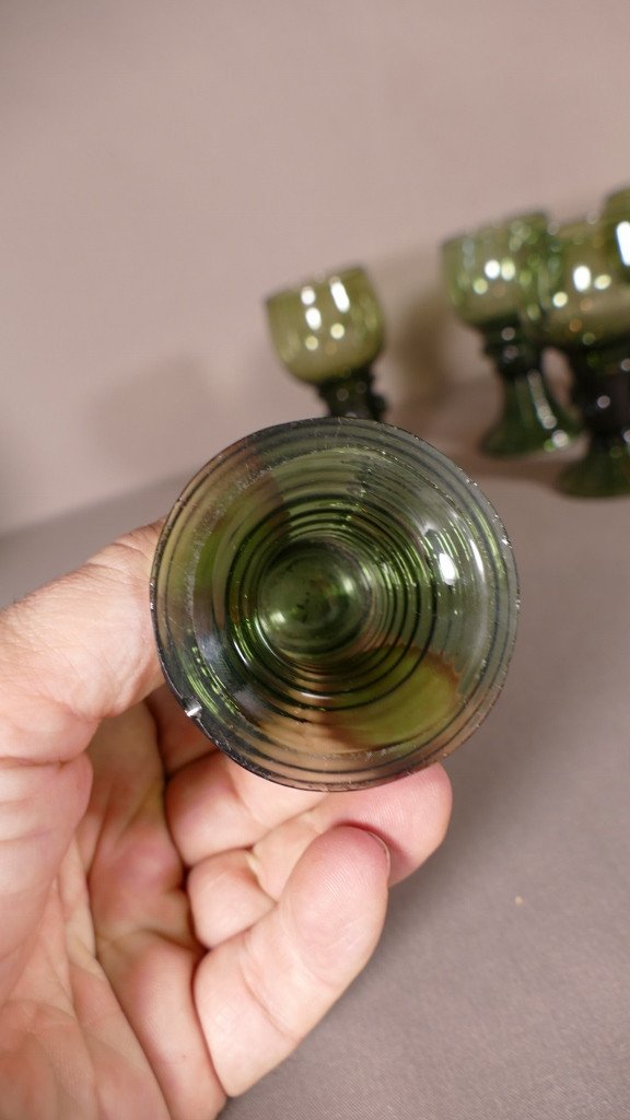 Netherlands, 6 Roemer Wine Glasses In Green Mouth Blown Crystal XIX-photo-3