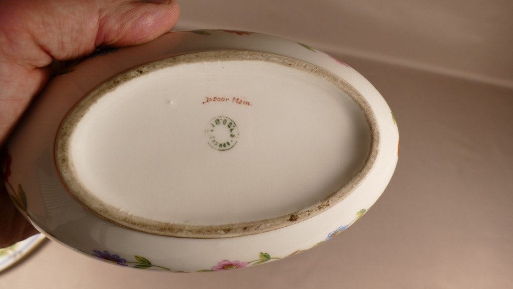 Limoges Porcelain Box Hand Painted With Flowers And Olive Leaves-photo-2