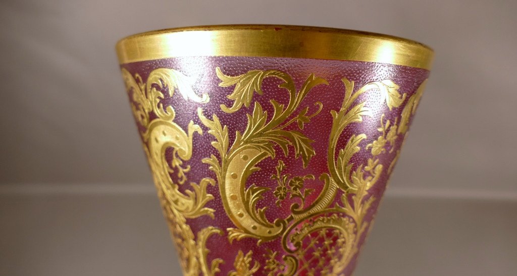 Grand Vase Cornet En Cristal Givré Et Doré à l'Or Fin, Saint Louis, XIX ème Siècle -photo-1